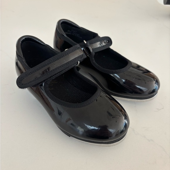 Stelle Tap Shoes little kid Size 8 - Picture 1 of 3